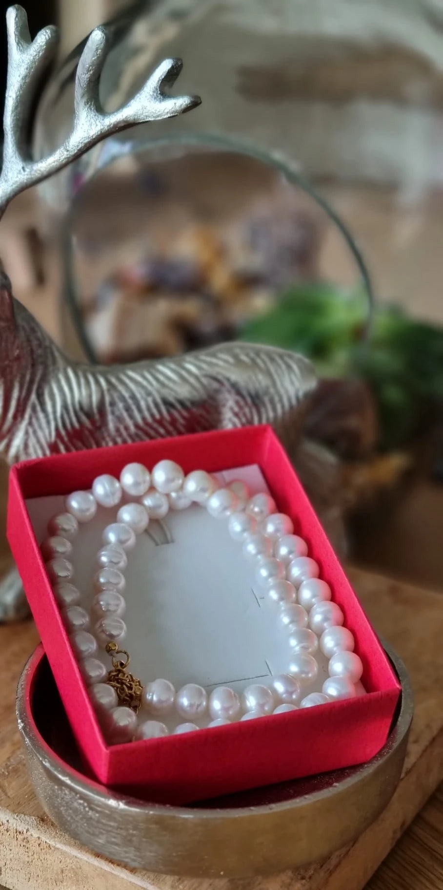 Unleash Your Inner Beauty with a Pearl Bead Necklace available in the UK