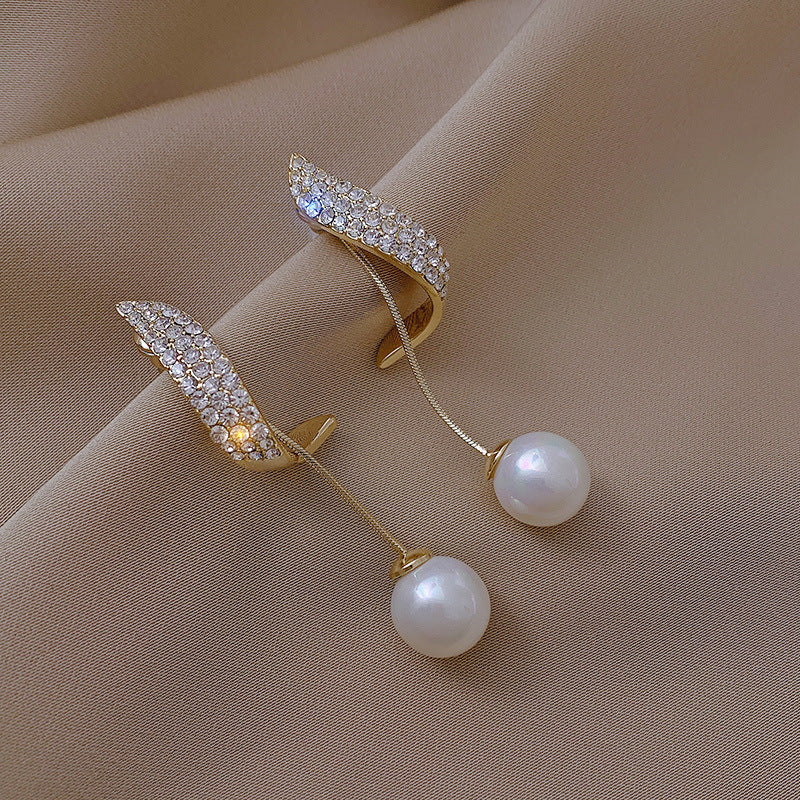 925 Silver beautiful pearl wing stud earring set