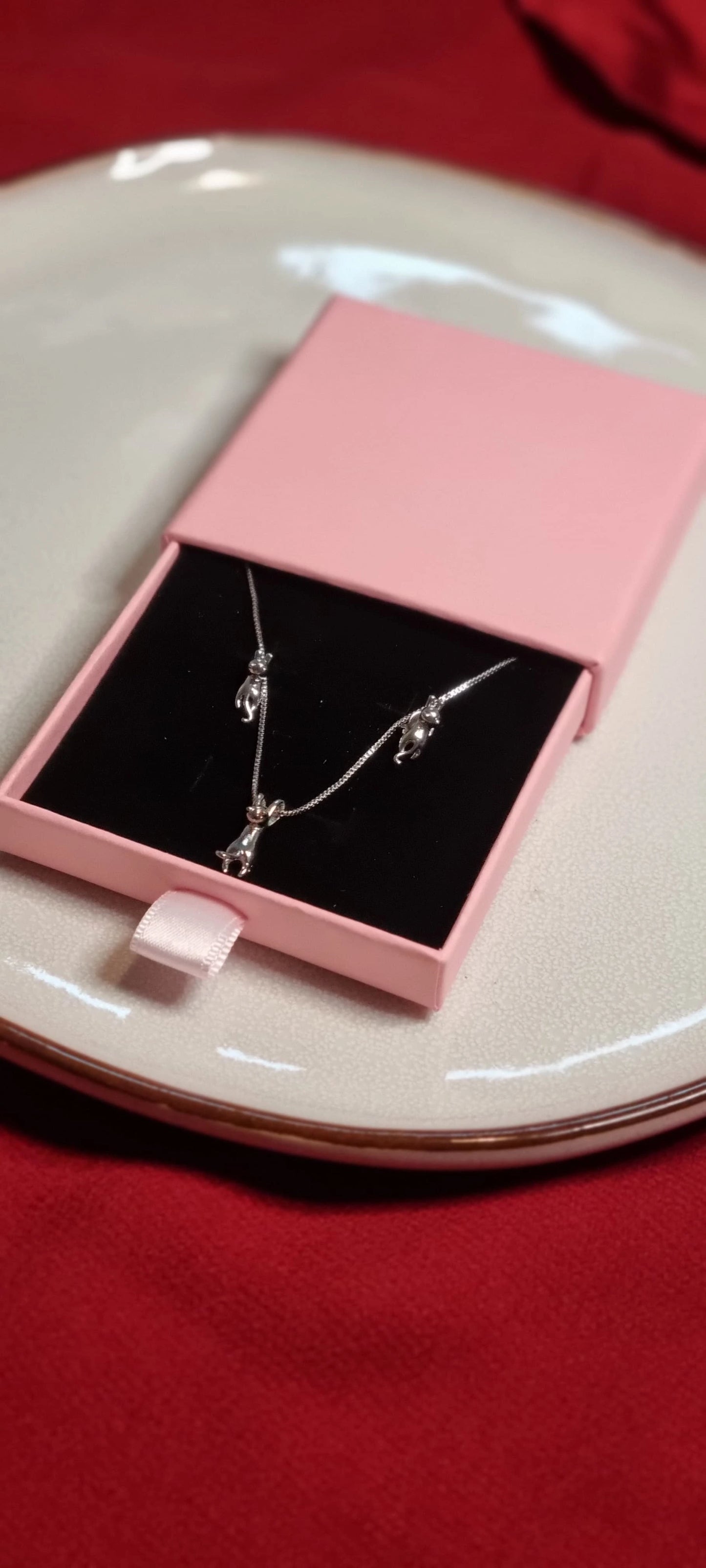 Cat Shiny Necklace and Stud Earrings Set