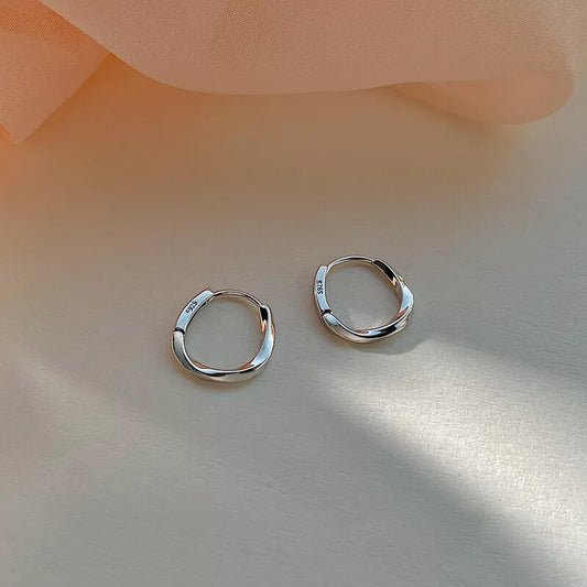 925 Sterling Silver Twisted Huggie Hoop Earrings – Elegant & Minimalist Jewellery Gift for Women & Girls