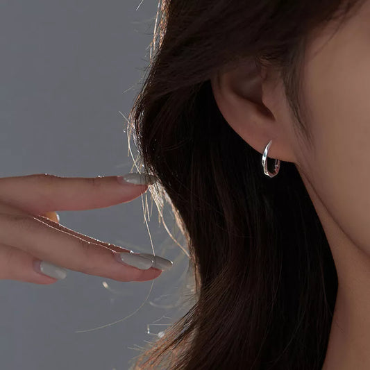 925 Sterling Silver Twisted Huggie Hoop Earrings – Elegant & Minimalist Jewellery Gift for Women & Girls