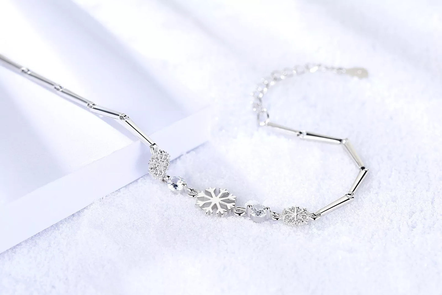 Women's Crystal Snowflakes Bracelet Christmas Jewellery Gift