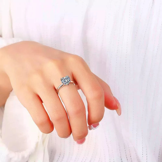 925 Sterling Silver Crystal Heart Adjustable Ring