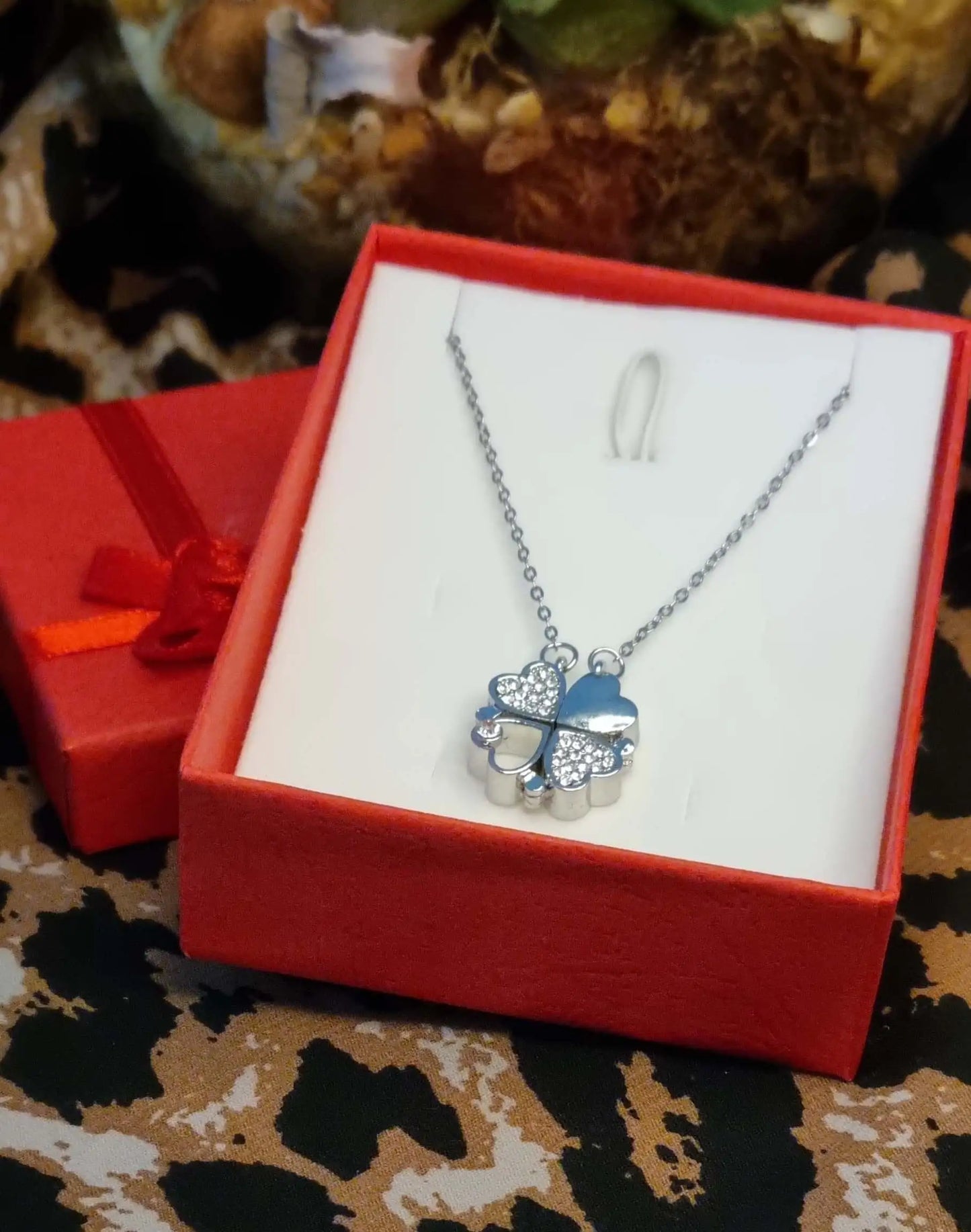 Heart Clover Necklace | 4 Leaf Clover Heart Necklace | Four Leaf Clover Necklace