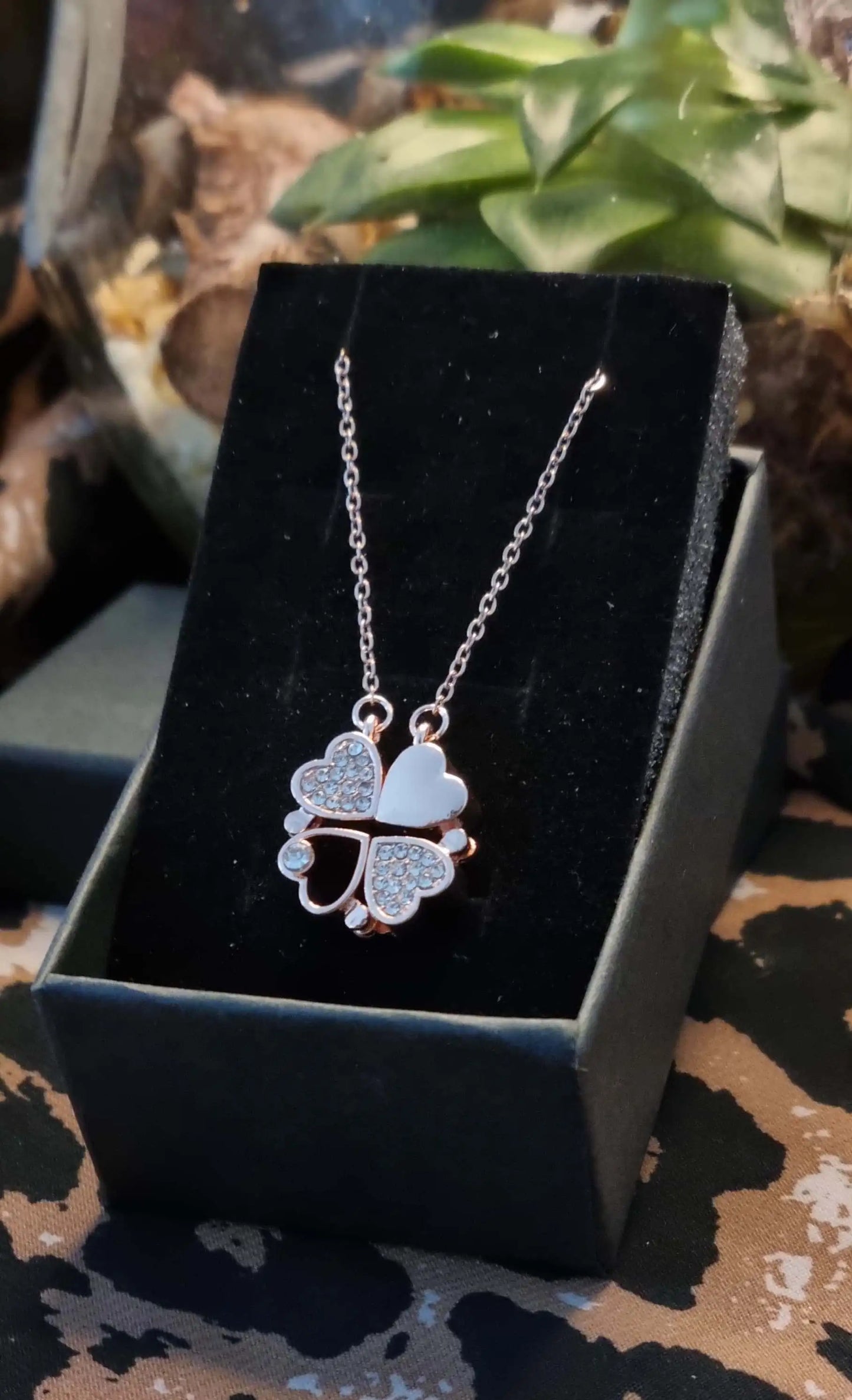 Heart Clover Necklace | 4 Leaf Clover Heart Necklace | Four Leaf Clover Necklace