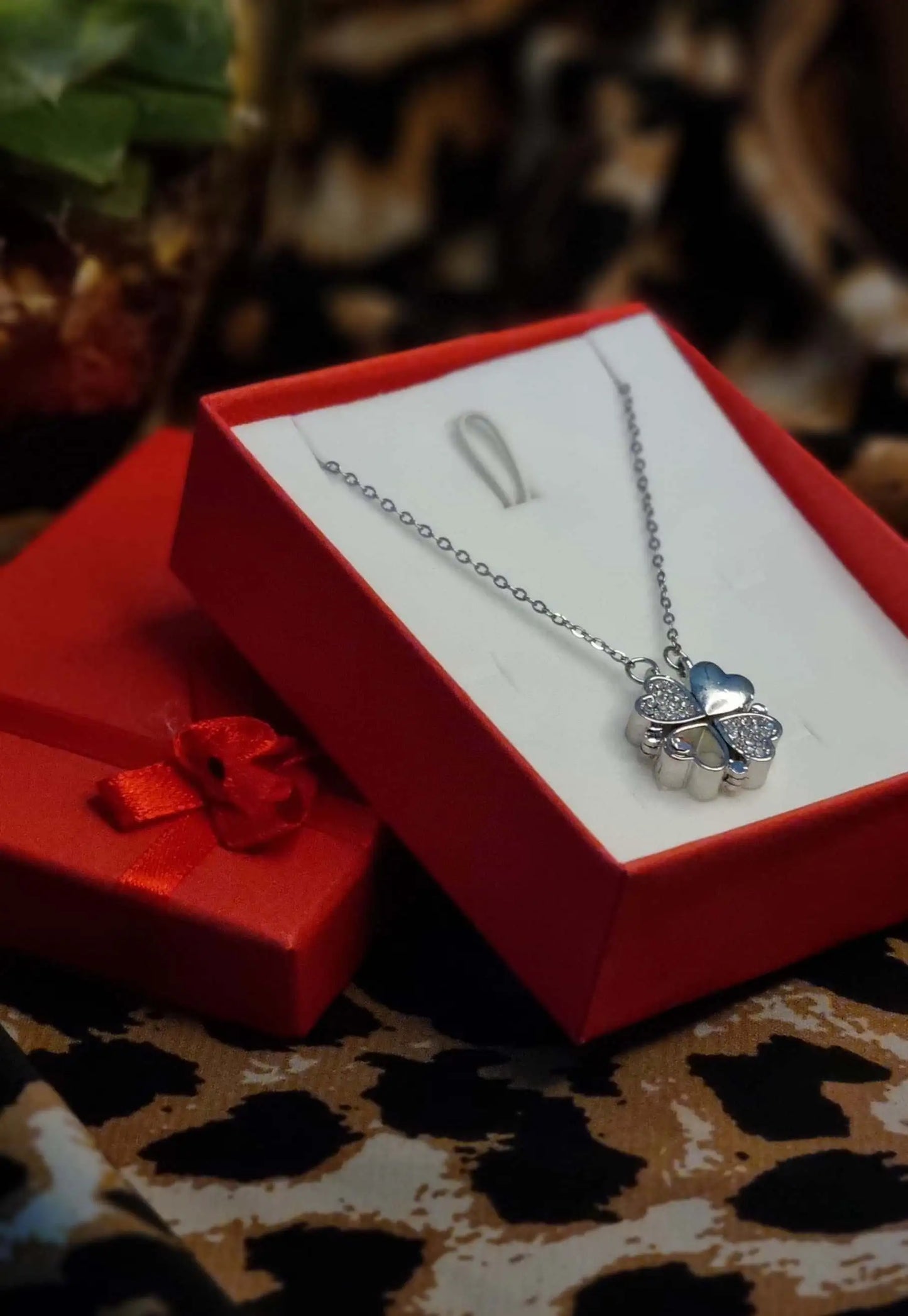 Heart Clover Necklace | 4 Leaf Clover Heart Necklace | Four Leaf Clover Necklace
