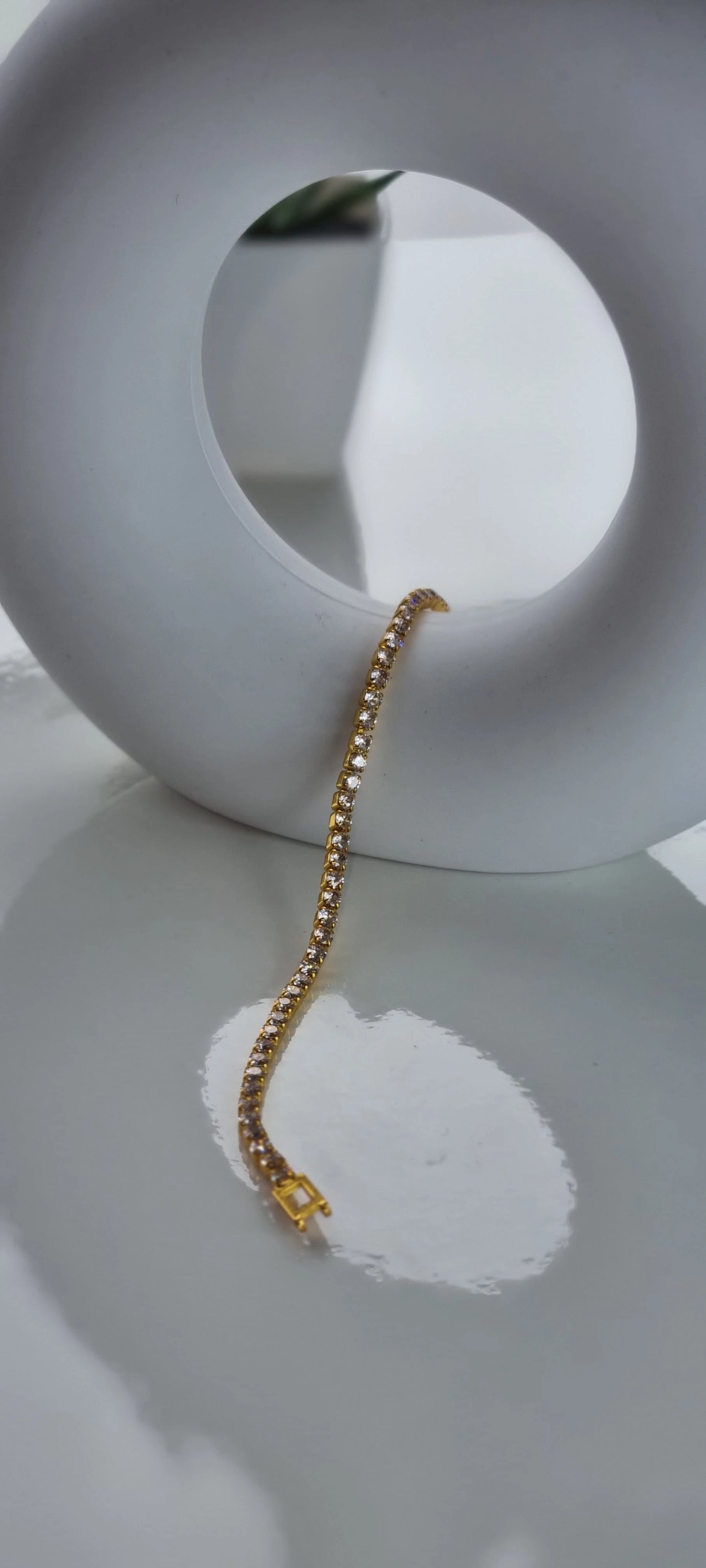 Tennis Bracelet – 18K Gold Plated Stainless Steel, Hypoallergenic