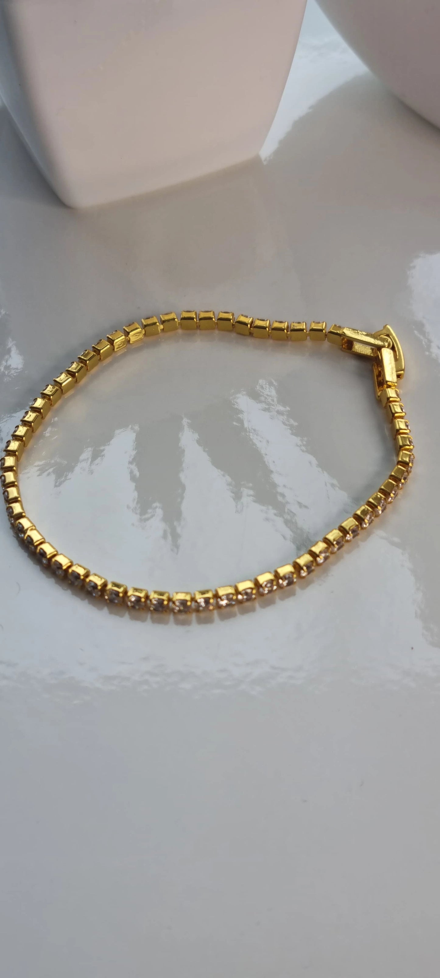 Tennis Bracelet – 18K Gold Plated Stainless Steel, Hypoallergenic
