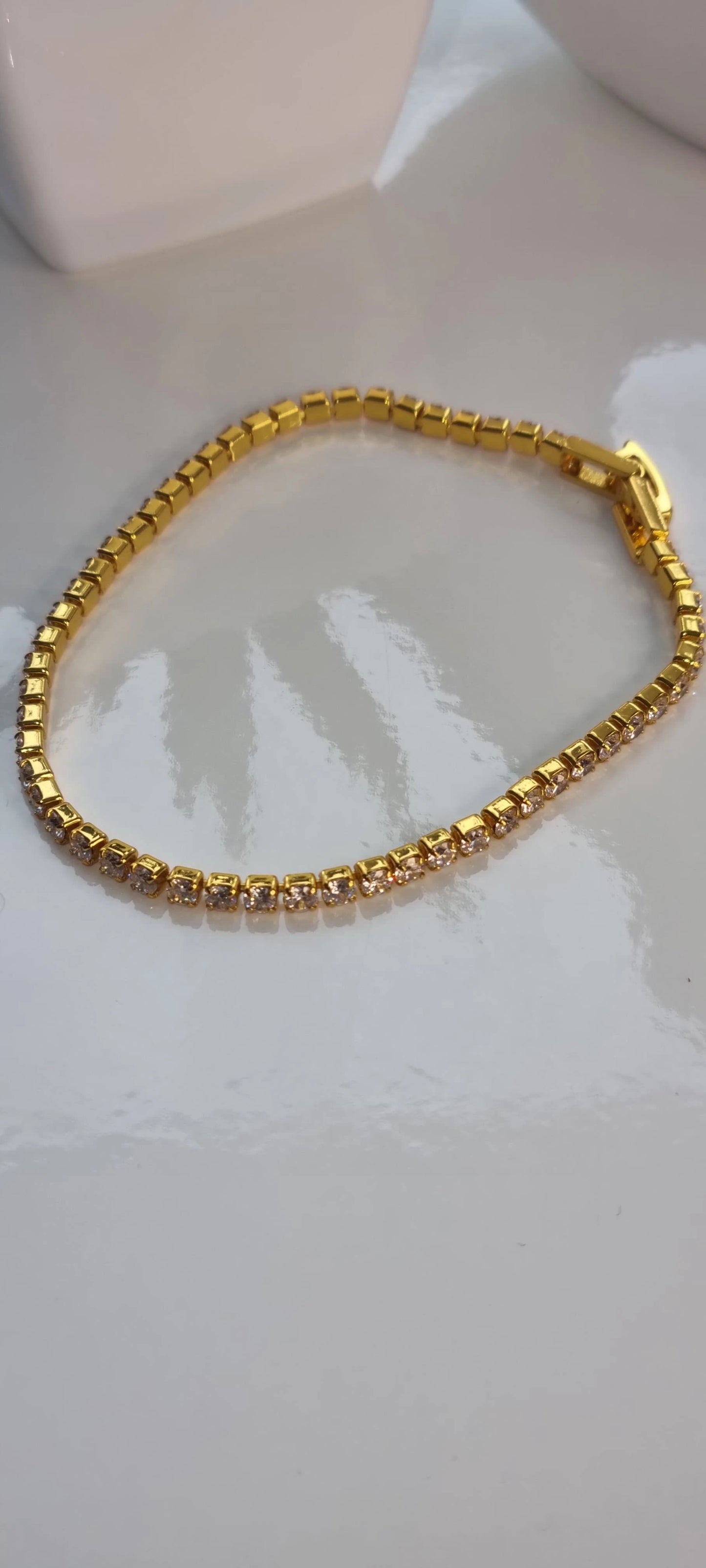 Tennis Bracelet – 18K Gold Plated Stainless Steel, Hypoallergenic