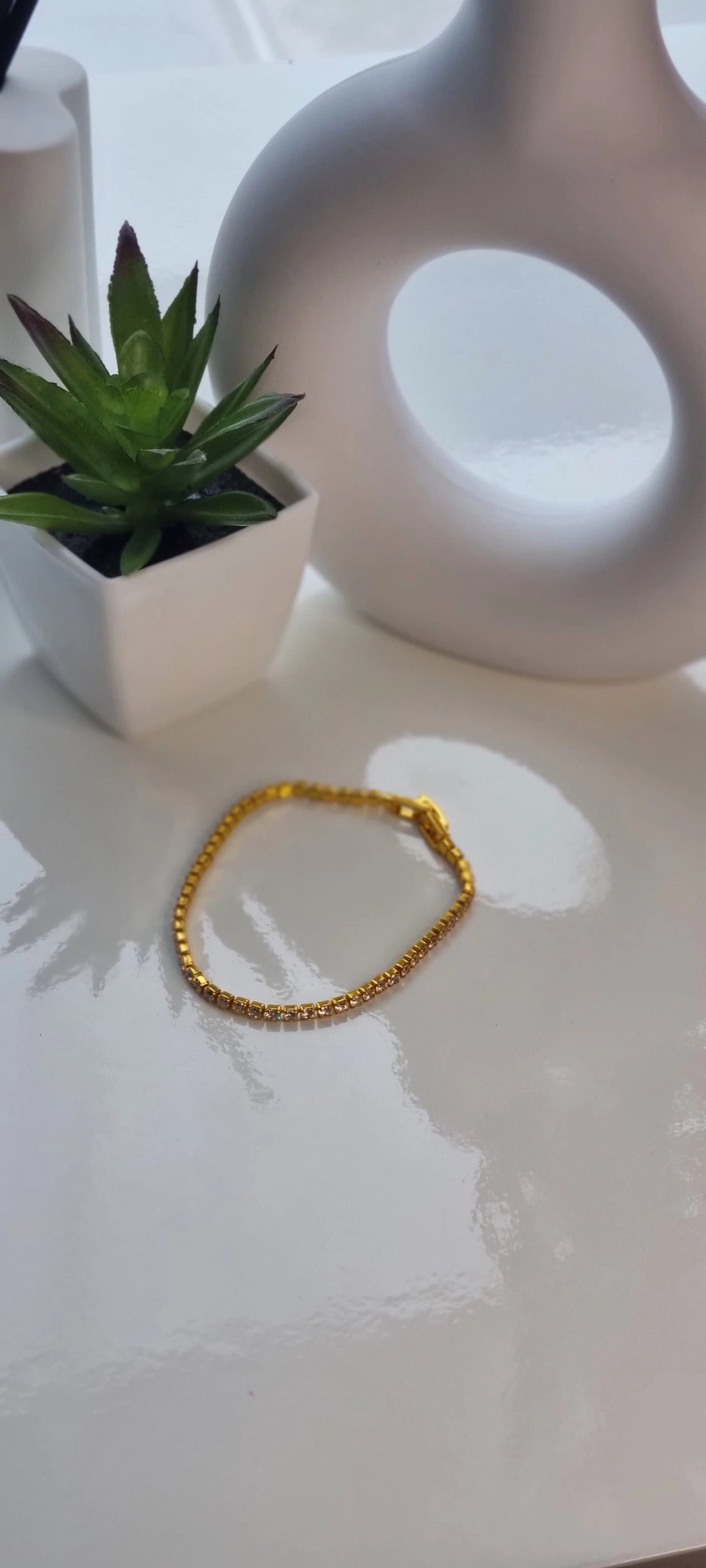 Tennis Bracelet – 18K Gold Plated Stainless Steel, Hypoallergenic