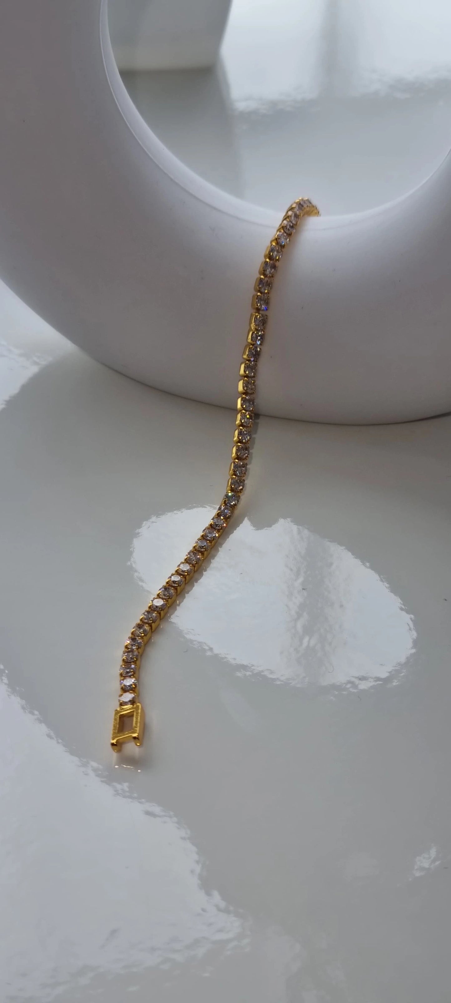 Tennis Bracelet – 18K Gold Plated Stainless Steel, Hypoallergenic