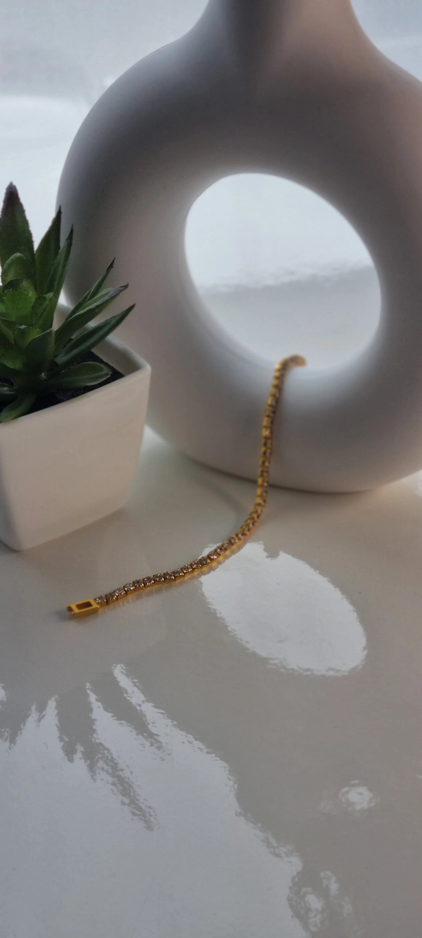 Tennis Bracelet – 18K Gold Plated Stainless Steel, Hypoallergenic
