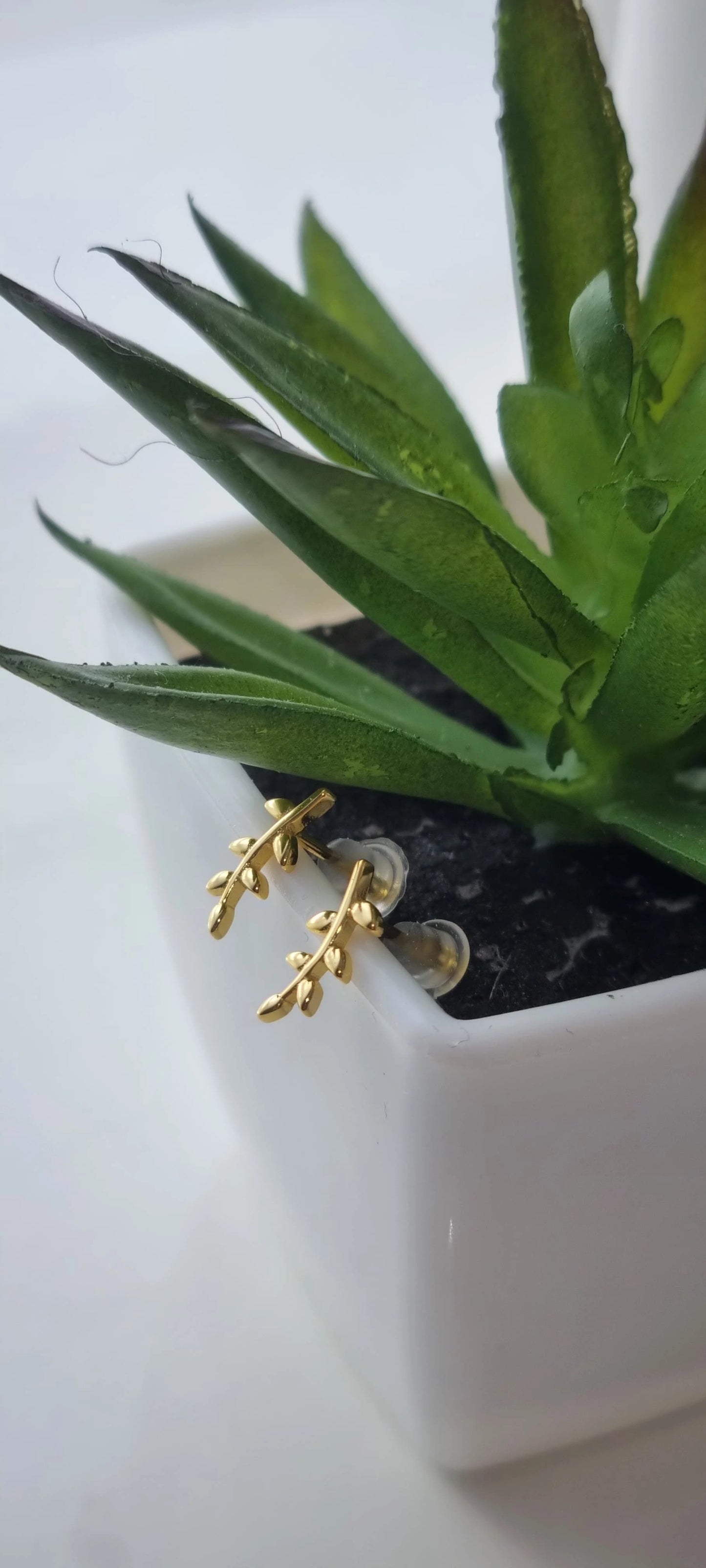 Branches Stud Temperament Mini Leaves Earrings Plated in 14k Gold