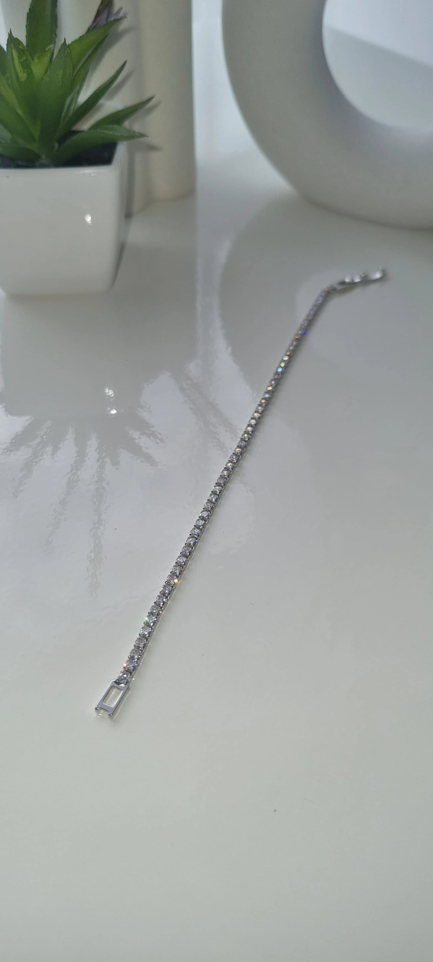 Tennis Bracelet – 18K Gold Plated Stainless Steel, Hypoallergenic