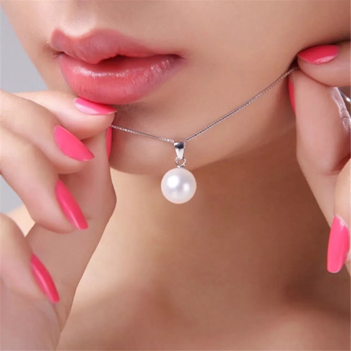 Stunning Pearl Pendant Chain Earrings Stud