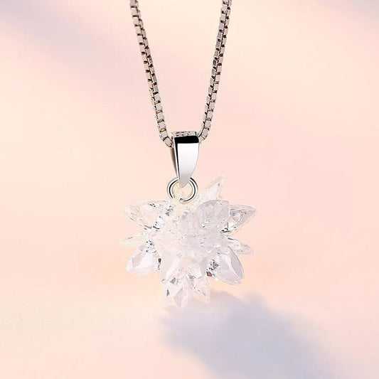 925 Sterling Silver Snowflake Pendant Necklace – Ice Crystal Charm for Women & Girls Christmas Jewellery Gift with Pouch