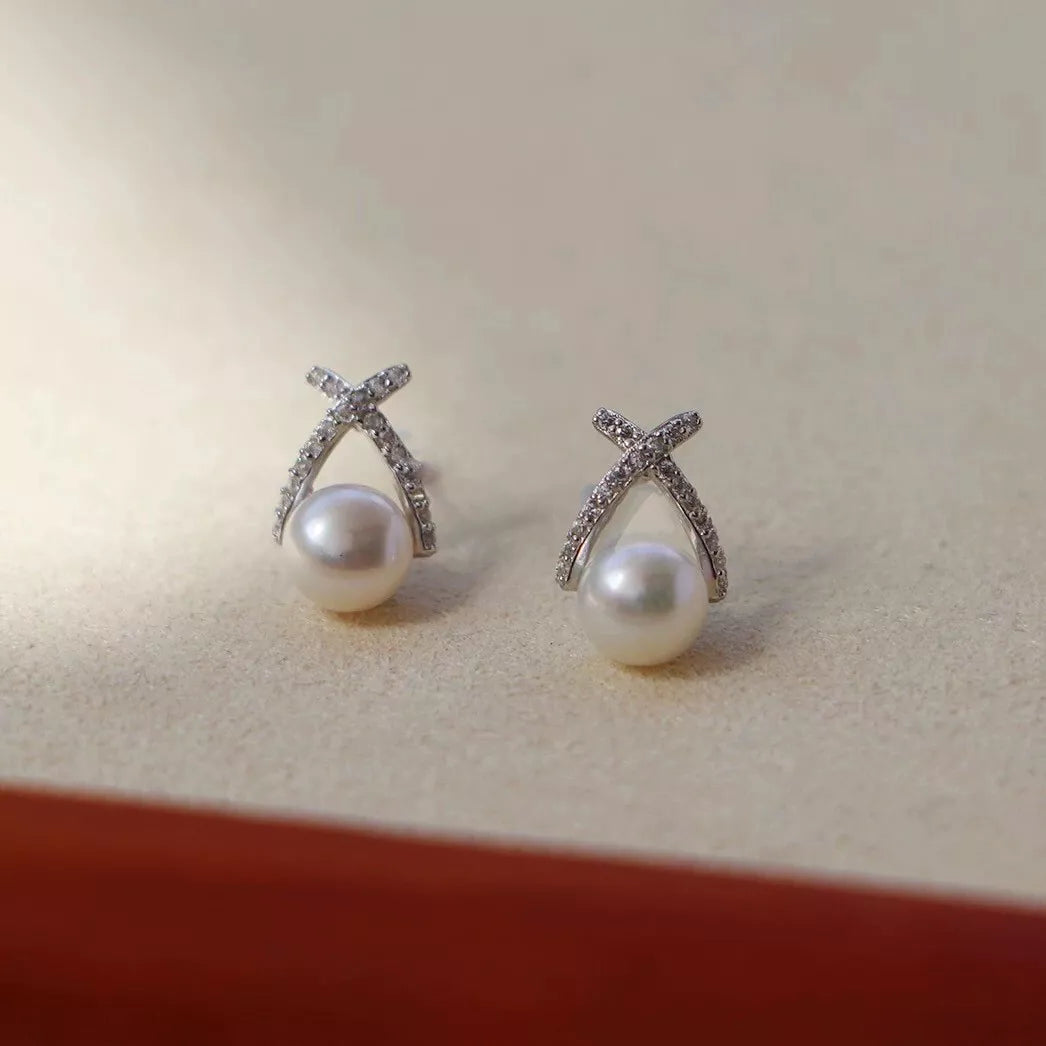 925 Sterling Silver Swirl Pearl Stud Earrings