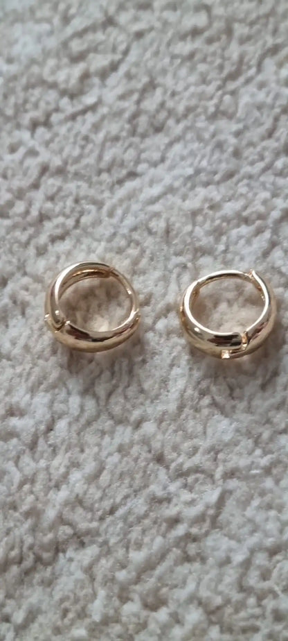 Chunky 14k Gold Hoop Earrings | 12mm Diameter | Cuff Style