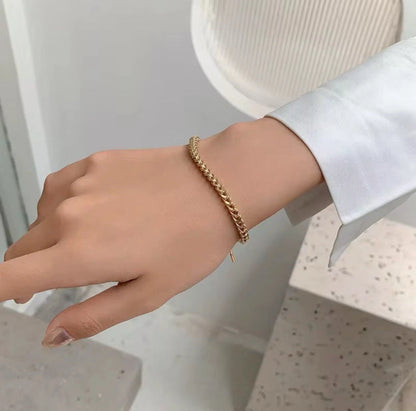 Elegant Women's 18K Gold Plated Twisted Rope Bangle Cuff Adjustable, Nickel-Free Gift