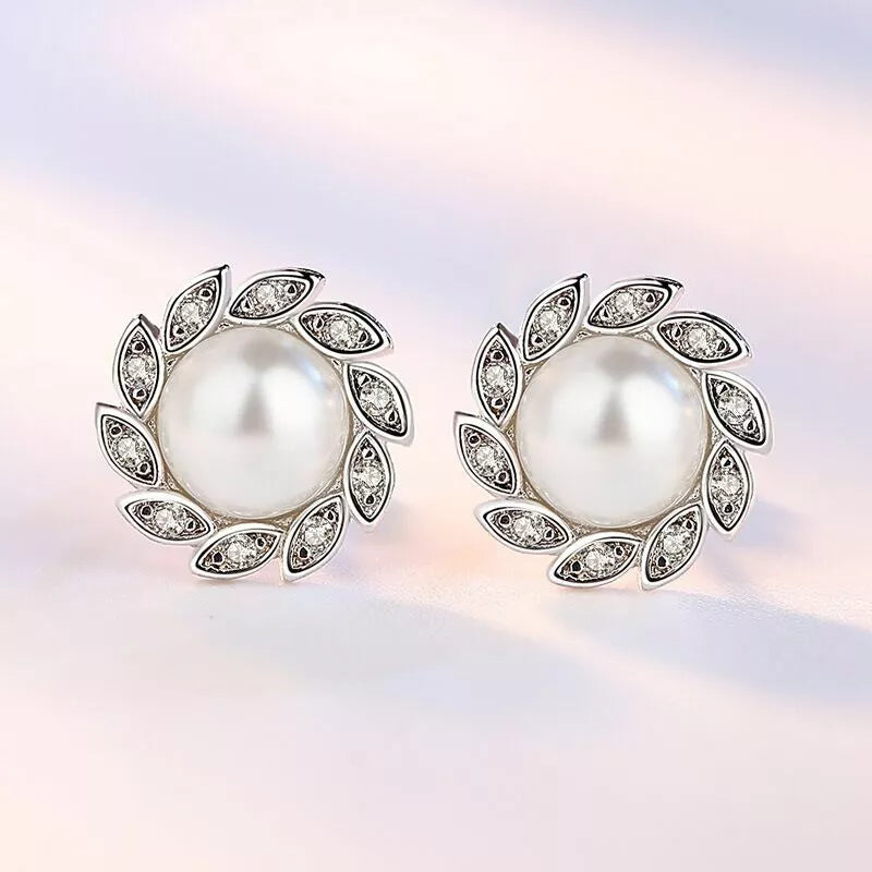 Elegant Crystal Pearl Fashion Stud Earrings