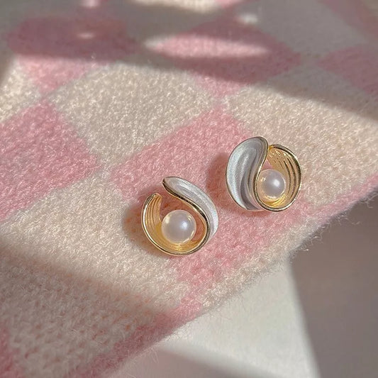 Pearl Stud Earrings Seashell Boho Jewelry Women’s Birthday Gift