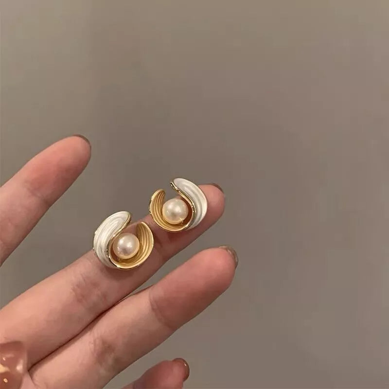 Pearl Stud Earrings Seashell Boho Jewelry Women’s Birthday Gift
