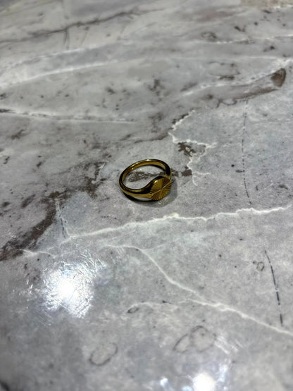 Gold Sun Geometric Wave Pattern Women's Ring, 9mm Wide, Size 6