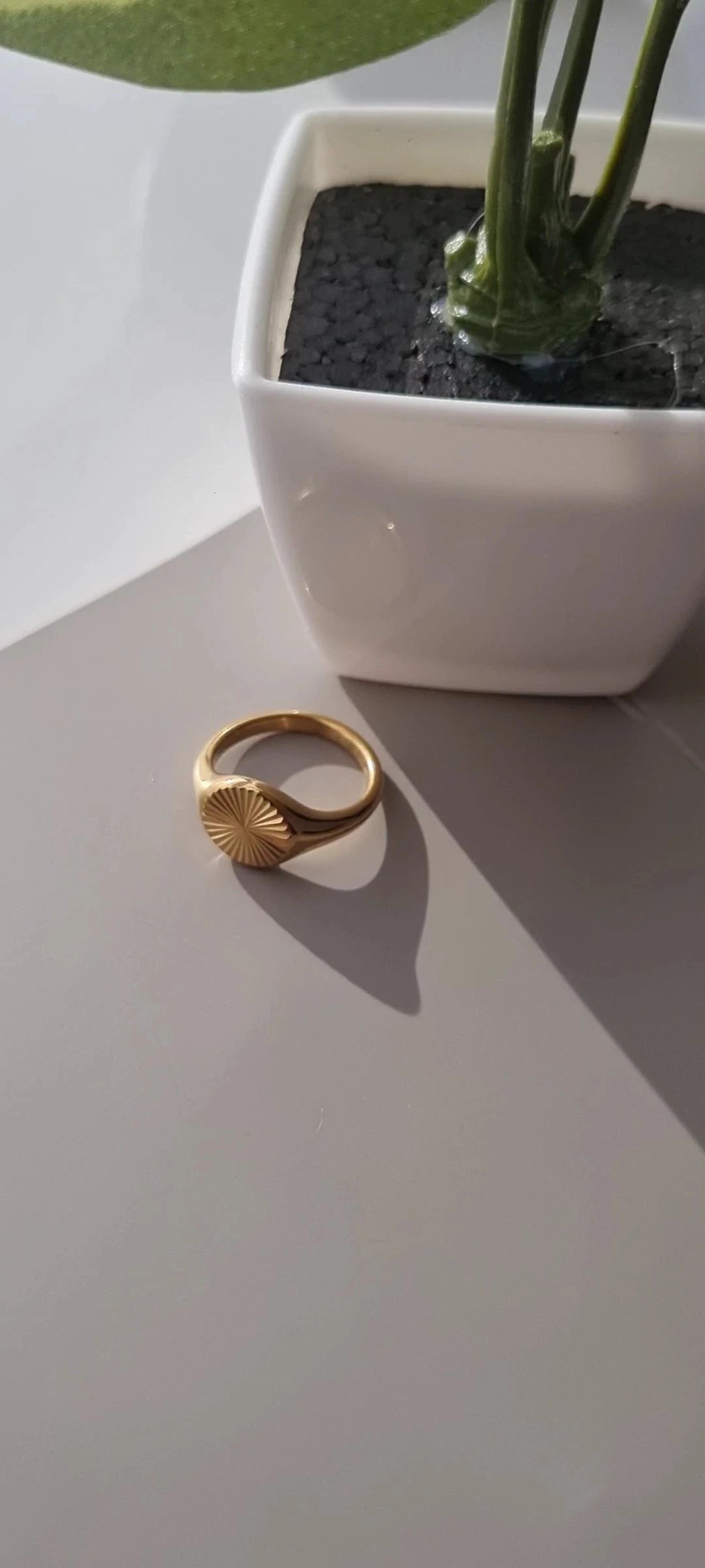 Gold Plated Stainless Steel Women's Ring with Geometric Wave Pattern – Size 6