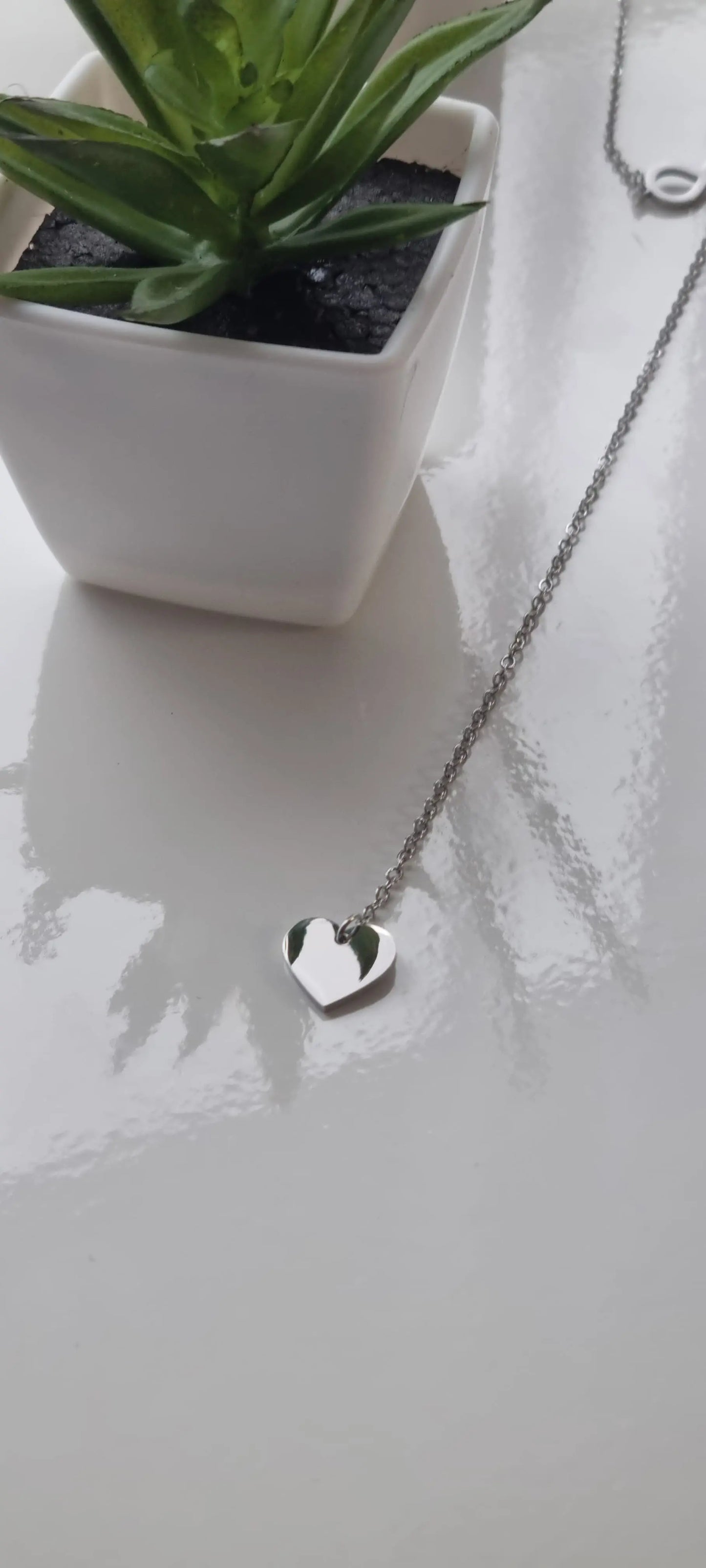 925 Sterling Silver Sparkling Heart Infinity Necklace