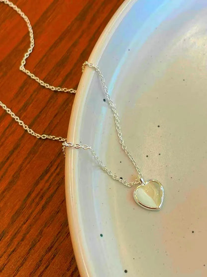 Heart Moonstone Pendant in 925 Sterling Silver with 18-inch Chain - Women’s Jewellery Gift
