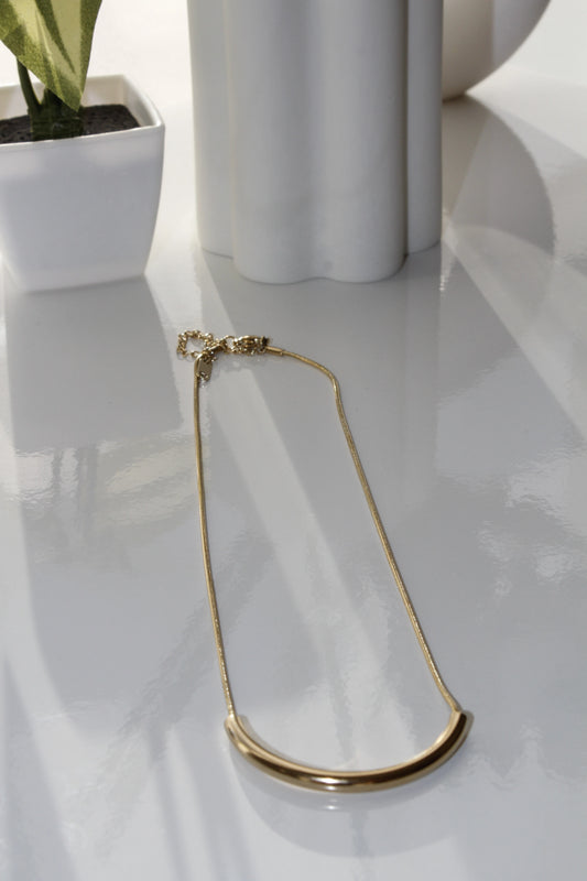 18K Gold Plated Horseshoe U Shape Pendant Necklace for Women