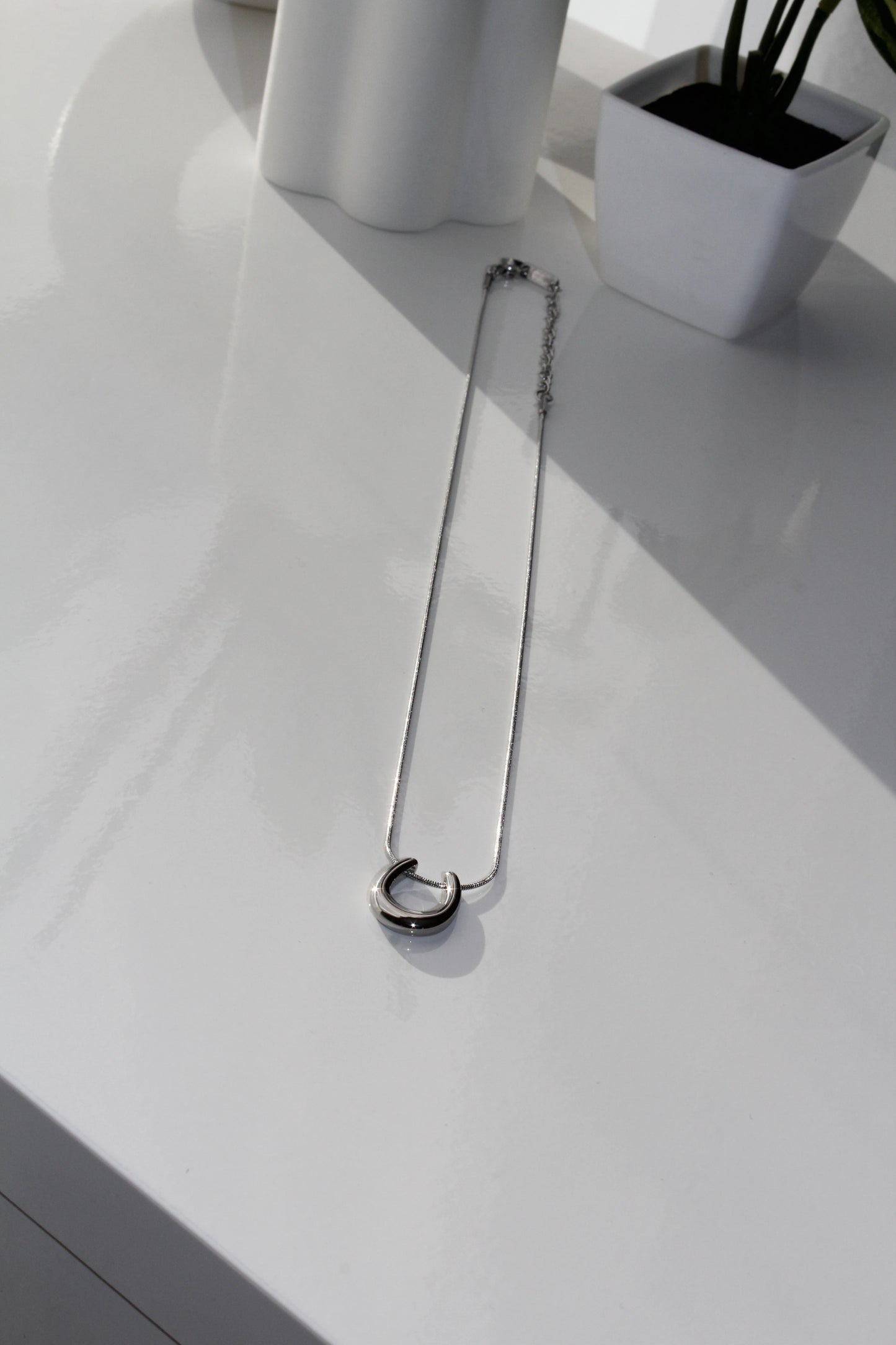U shaped Silver necklace