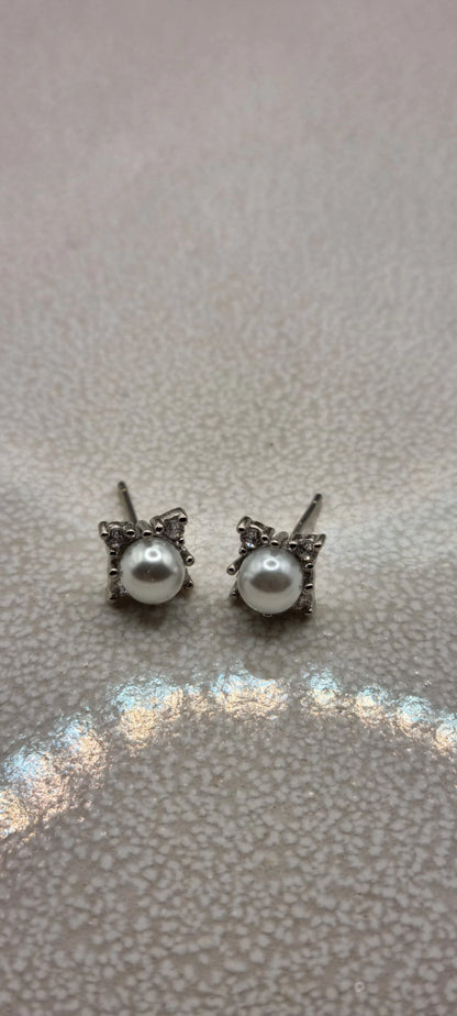 925 Sterling Silver Square Pearl Stud Earrings