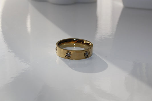 Gold Cubic Zirconia Elegant Design Ring