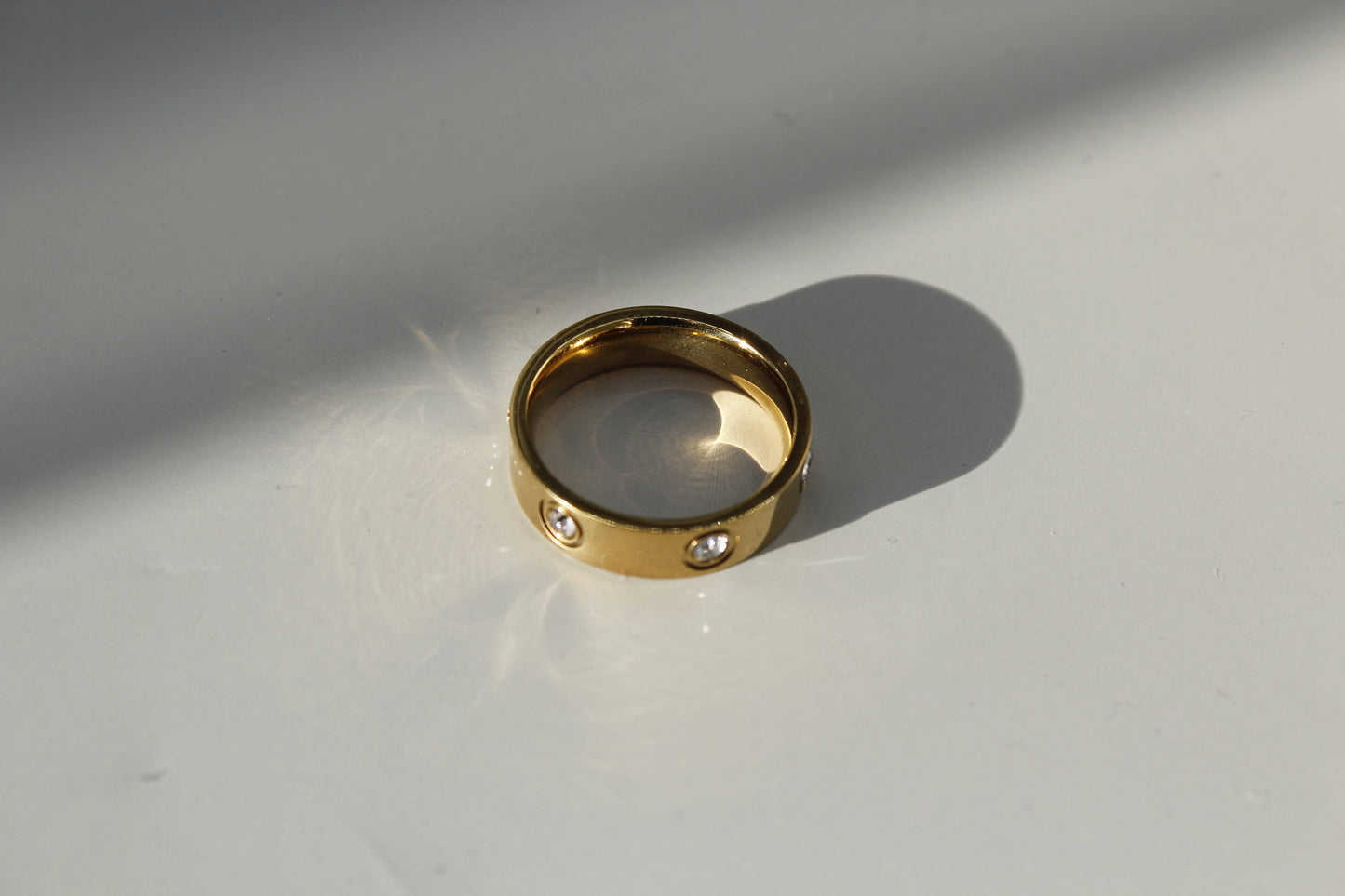 Gold Cubic Zirconia Elegant Design Ring