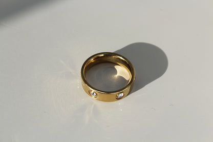 Gold Cubic Zirconia Elegant Design Ring