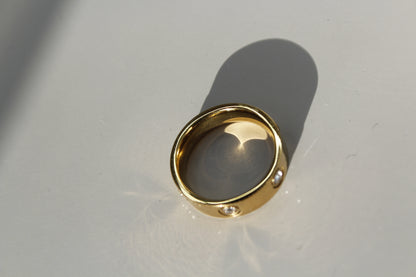 Gold Cubic Zirconia Elegant Design Ring