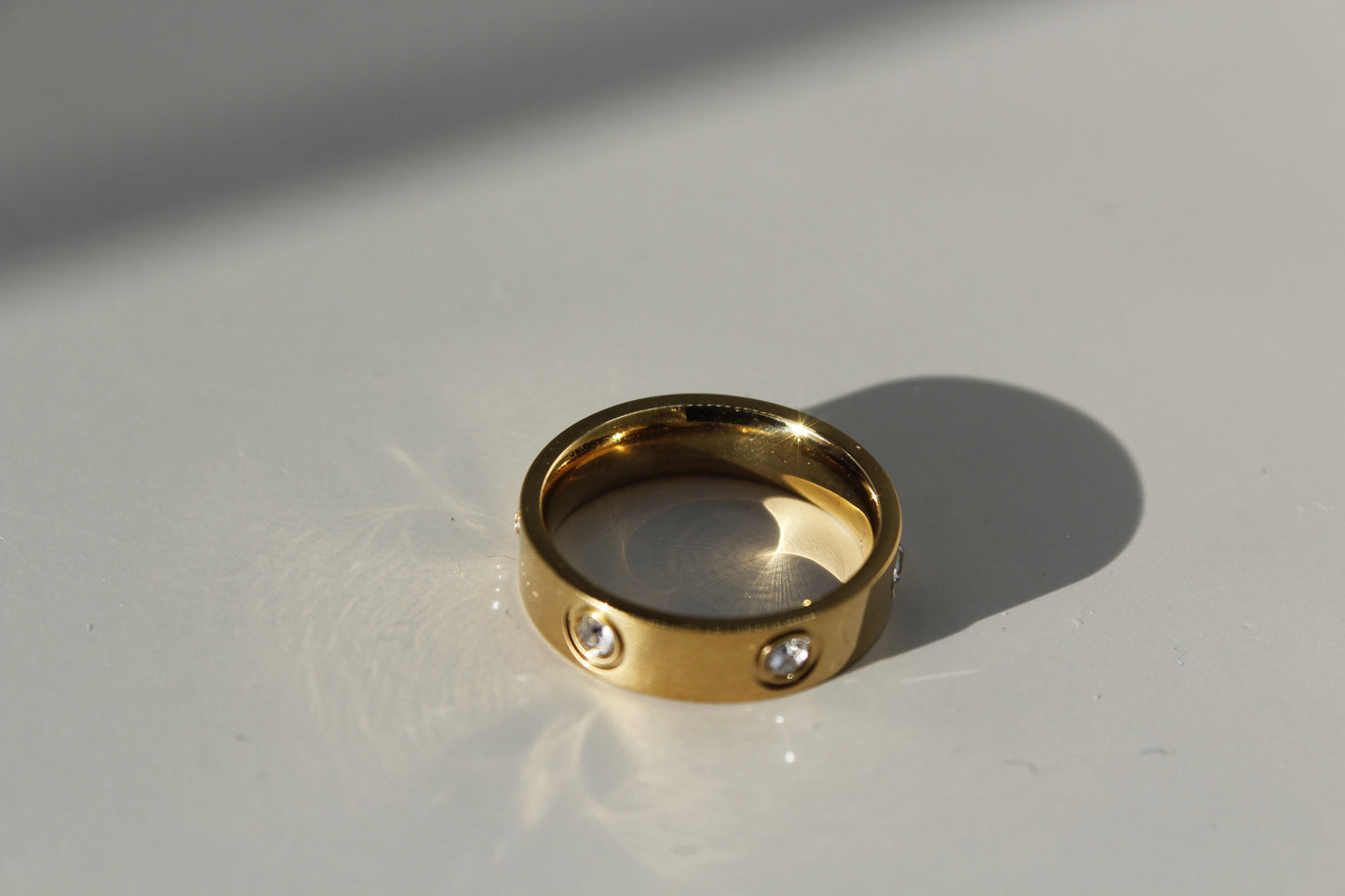 Gold Cubic Zirconia Elegant Design Ring