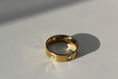 Gold Cubic Zirconia Elegant Design Ring