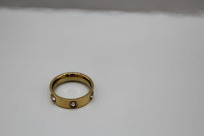 Gold Cubic Zirconia Elegant Design Ring