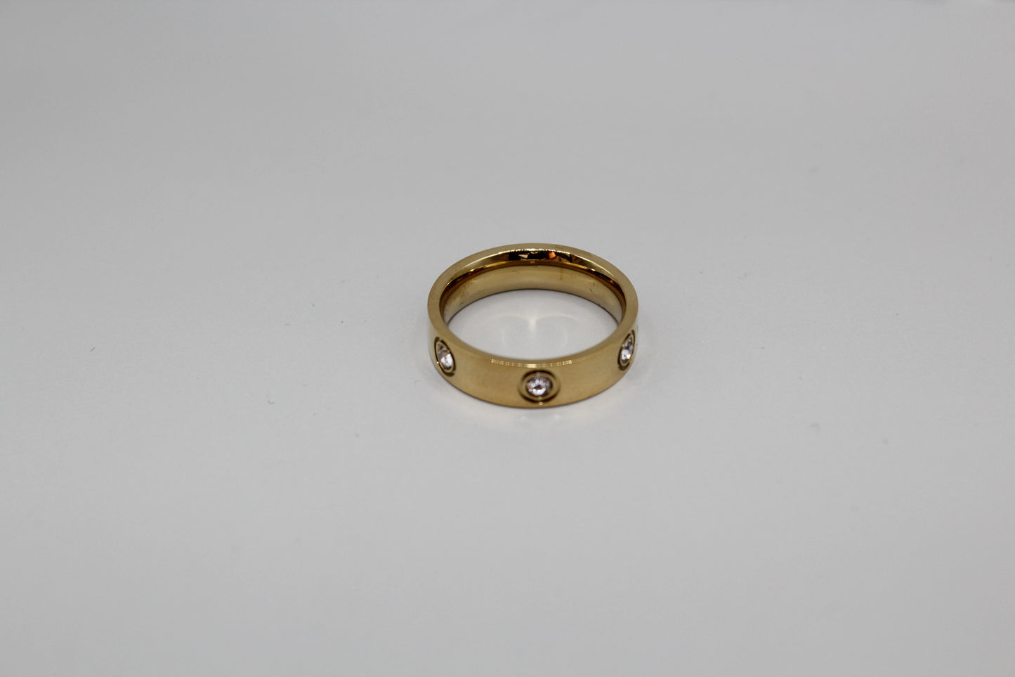 Gold Cubic Zirconia Elegant Design Ring