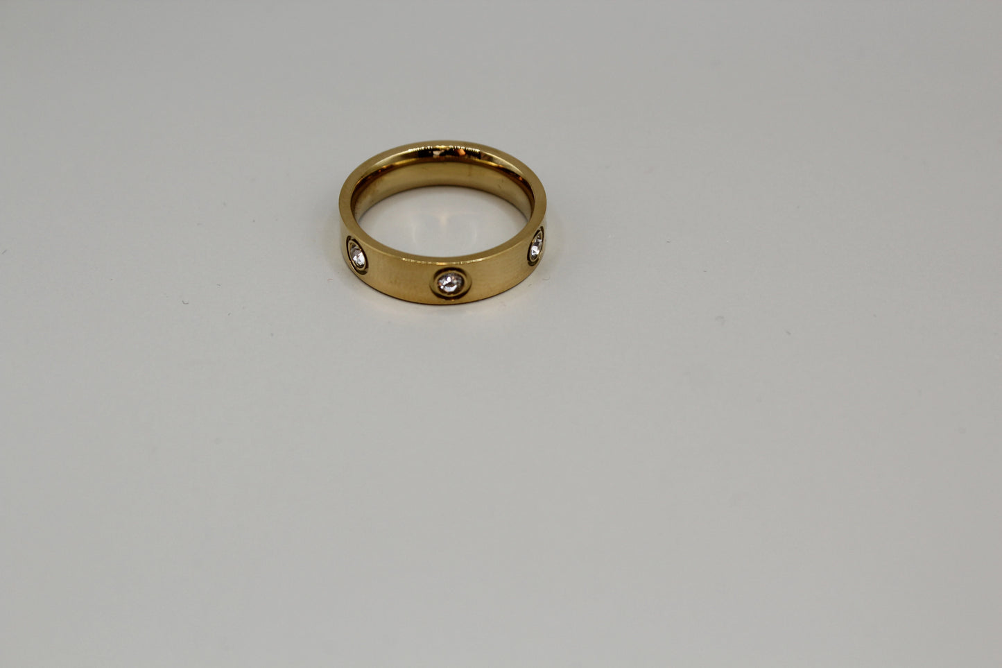 Gold Cubic Zirconia Elegant Design Ring